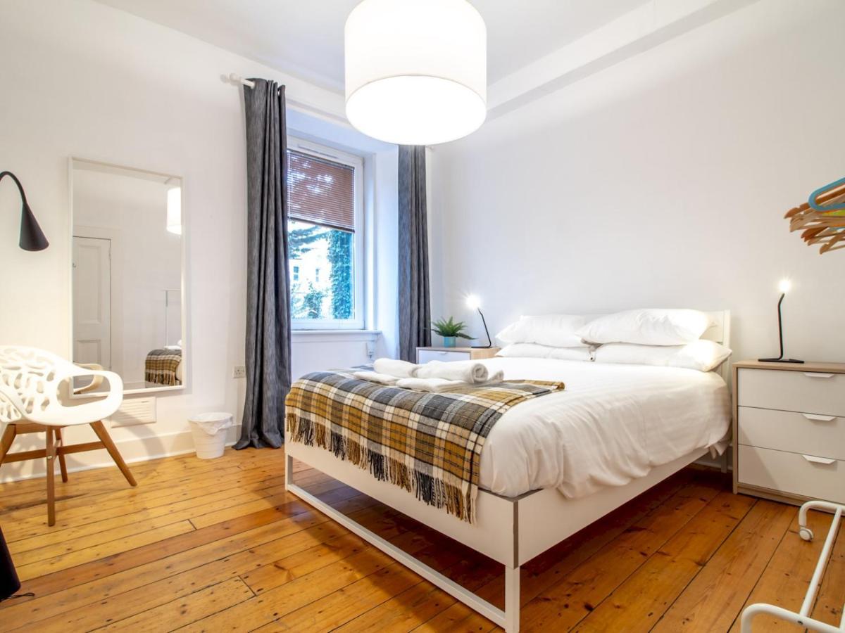 Stylish & Charming Retreat For 2- City Centre! Единбург Екстер'єр фото